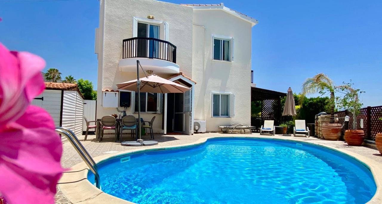 פאהיה Villa Alicia With Priv Pool, Beautiful Garden And Shady Veranda- 5 Min To The Beach מראה חיצוני תמונה