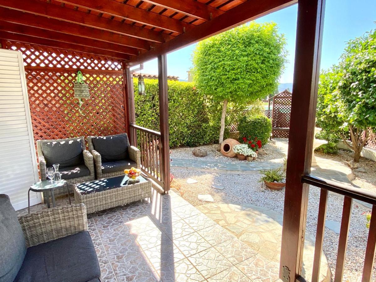 פאהיה Villa Alicia With Priv Pool, Beautiful Garden And Shady Veranda- 5 Min To The Beach מראה חיצוני תמונה