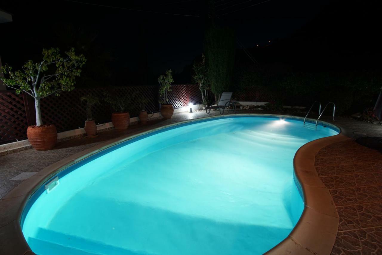 פאהיה Villa Alicia With Priv Pool, Beautiful Garden And Shady Veranda- 5 Min To The Beach מראה חיצוני תמונה