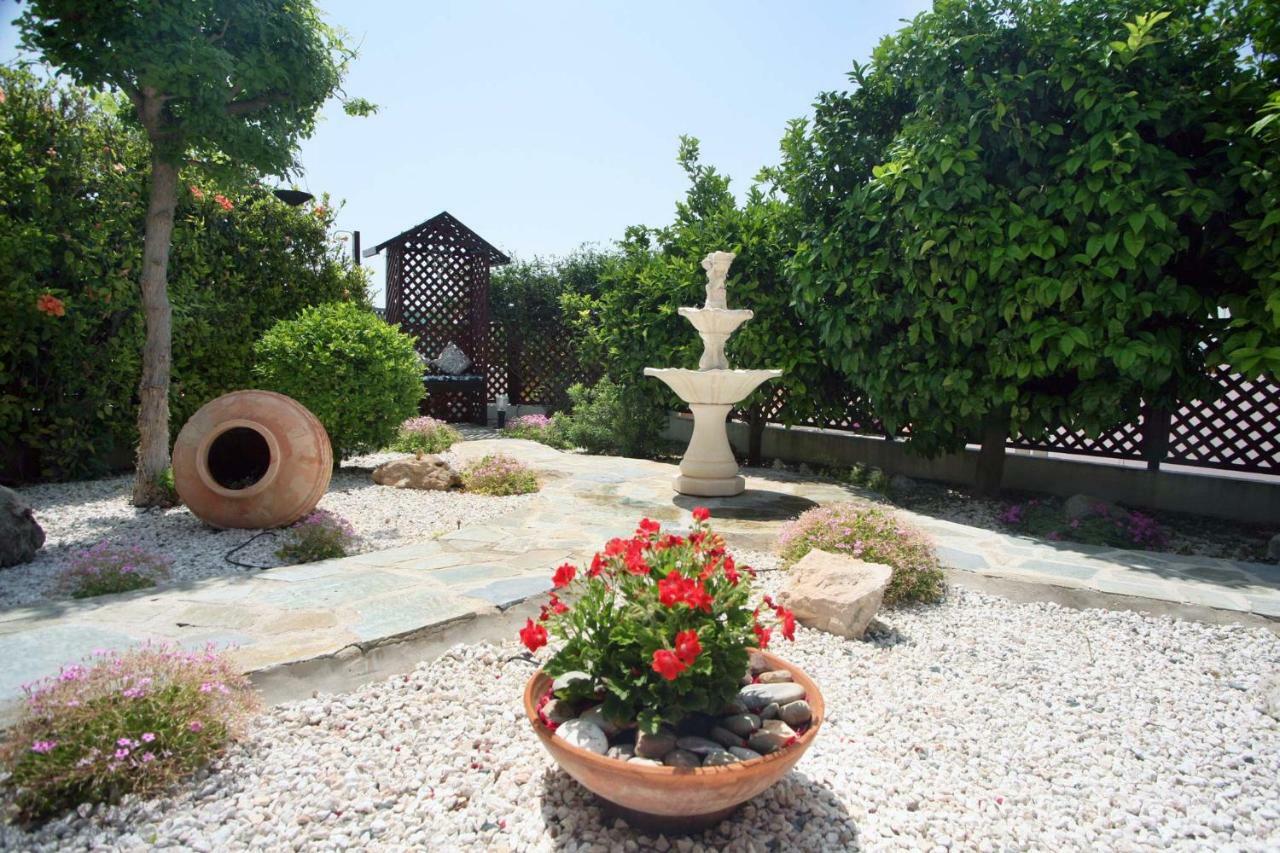 פאהיה Villa Alicia With Priv Pool, Beautiful Garden And Shady Veranda- 5 Min To The Beach מראה חיצוני תמונה